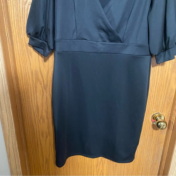 Plus size black knit dress - Picture 5 of 7